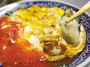 《转角遇到爱》美食总监到访徐州制作蚵仔煎