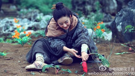 《花千骨》杀青 赵丽颖晒逗比剧照演员齐抽