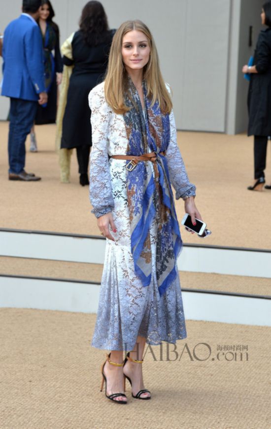 ���Q���ȡP�ڰǲ� (Olivia Palermo) �G��2015�K�L�۴��ɸ˩P�լf�Q (Burberry) �q��