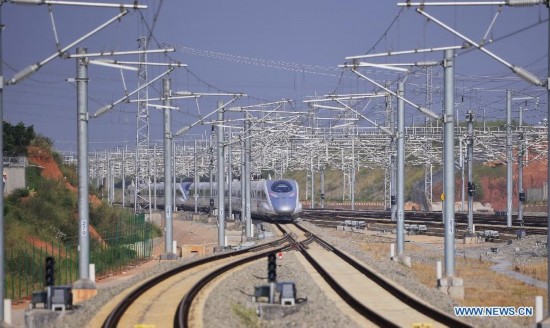 The 342-km Nanchang-Changsha high speed railway started operation on Tuesday, facilitating easy connection between China's central regions and prosperous east.