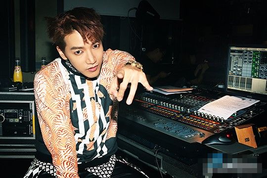 2pm成员Jun.K变身音乐制作人 作品获肯定喜极