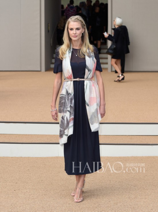 Donna Air亮相2015春夏倫敦時裝周博柏利 (Burberry) 秀場