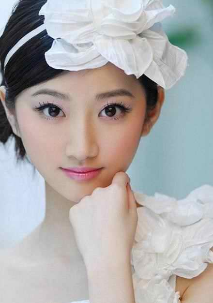 姚笛杨幂李念佟丽娅 盘点10大最美校花女星【2】