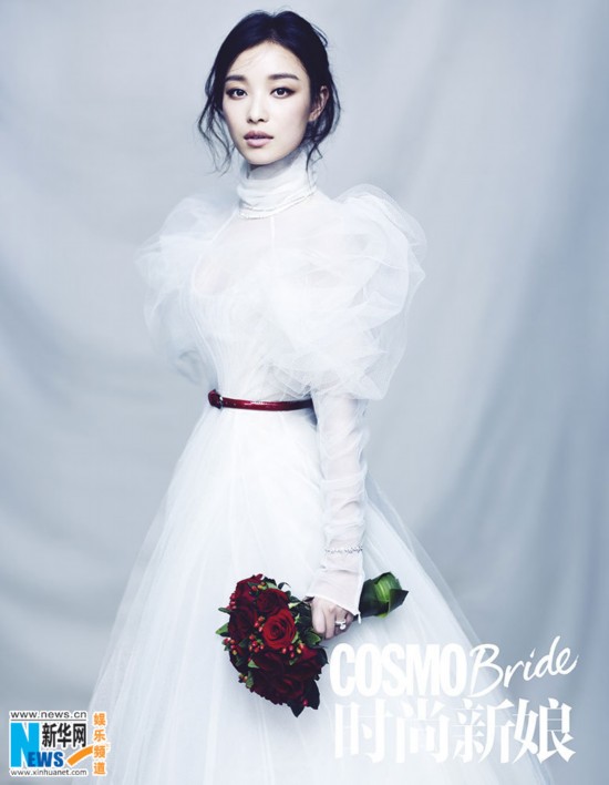 婚纱设计助理_动漫婚纱情侣头像(3)