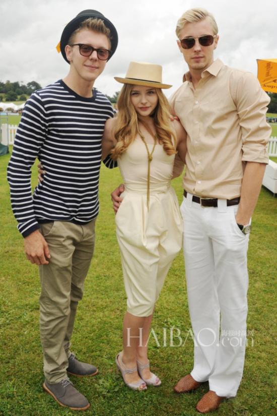 塤Ī (Chloe Moretz) ĸEthan()ͶTrevor()