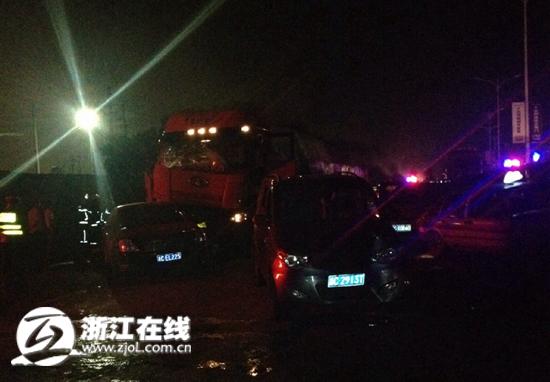 浙江温州永嘉104国道多车相撞 已致3人遇难