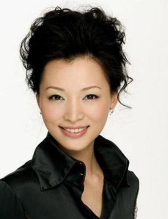 康辉否认年薪28万 揭秘央视顶尖主播月薪数字