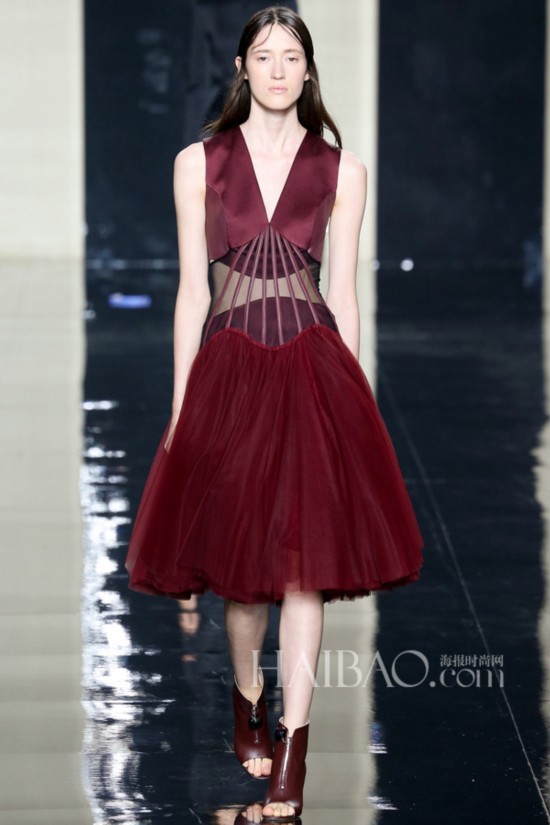 2015春夏伦敦时装周:克里斯托弗·凯恩 (Christopher Kane) 女装秀