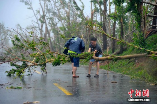 台风海鸥二次登陆广东 部分村庄遭海水倒灌(