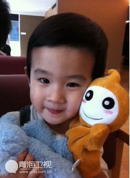 Lucas神似谢霆峰王诗龄高大上 星二代谁最红