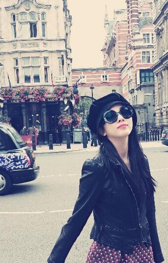 李思思魏文彬婚纱照_李思思的老公魏文彬(2)