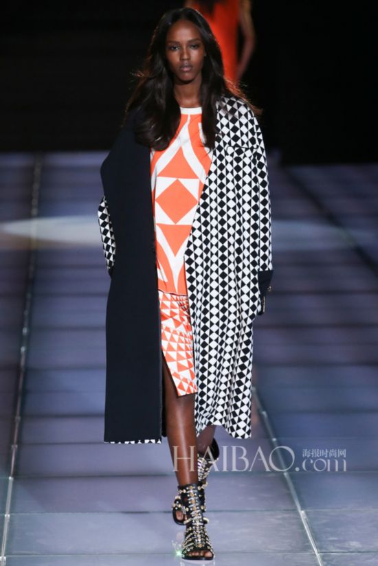 2015�K�L�����ɸ˩P�G�k�������P���N�ߴ� (Fausto Puglisi) 2015�K�L�k�˨q