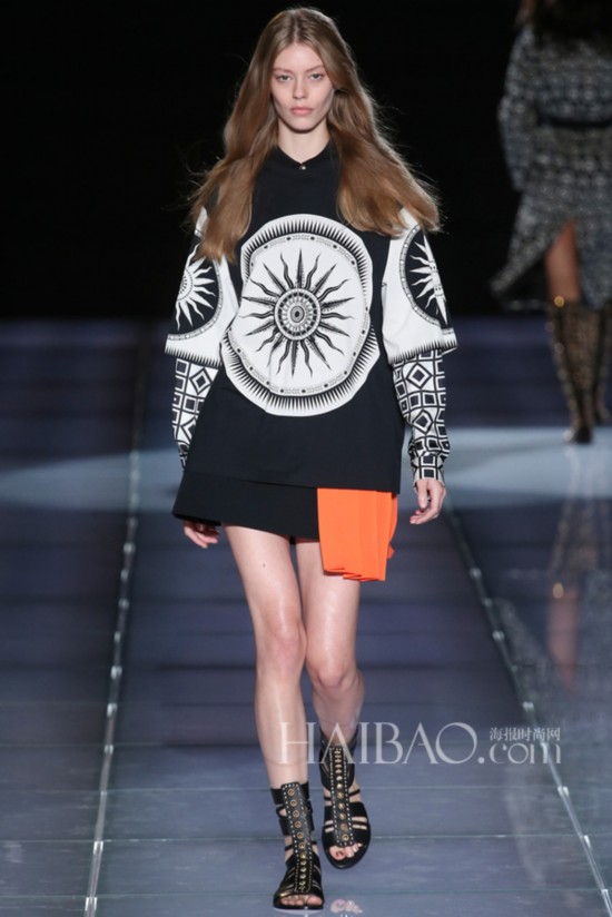 2015�K�L�����ɸ˩P�G�k�������P���N�ߴ� (Fausto Puglisi) 2015�K�L�k�˨q