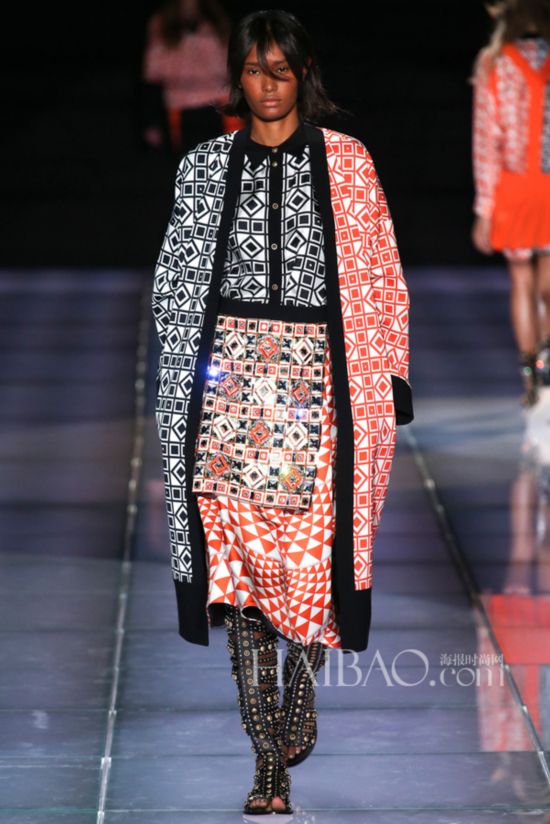 2015�K�L�����ɸ˩P�G�k�������P���N�ߴ� (Fausto Puglisi) 2015�K�L�k�˨q