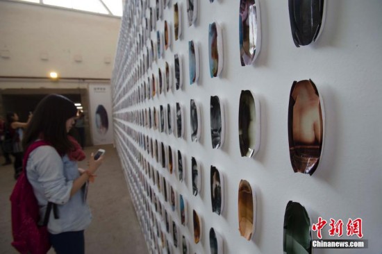 摄影师用千幅摄影作品阐释 色即是空 【组图】