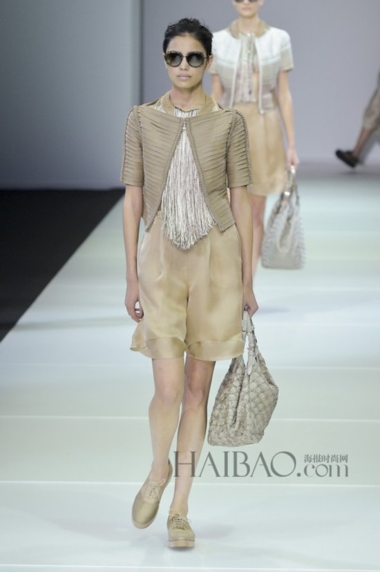 2015春夏米兰时装周:乔治·阿玛尼 (Giorgio Armani) 2015春夏女装秀