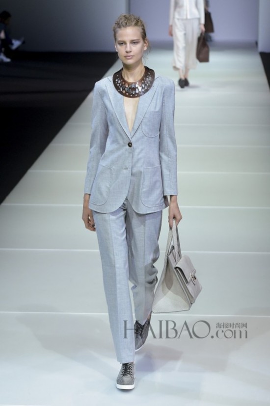 2015��������ʱװ�ܣ����Ρ������� (Giorgio Armani) 2015����Ůװ��