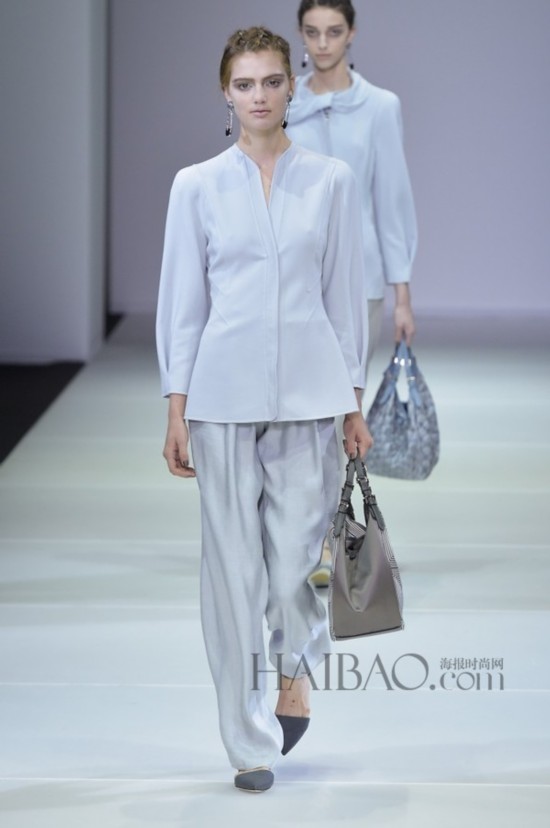 2015��������ʱװ�ܣ����Ρ������� (Giorgio Armani) 2015����Ůװ��