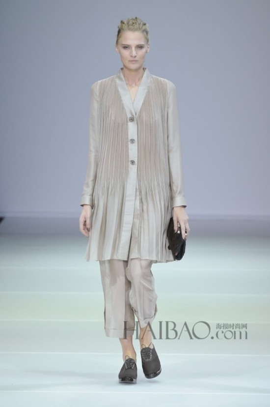 2015��������ʱװ�ܣ����Ρ������� (Giorgio Armani) 2015����Ůװ��