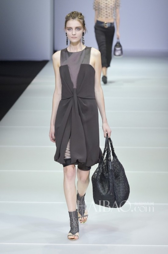 2015春夏米兰时装周:乔治·阿玛尼 (Giorgio Armani) 2015春夏女装秀