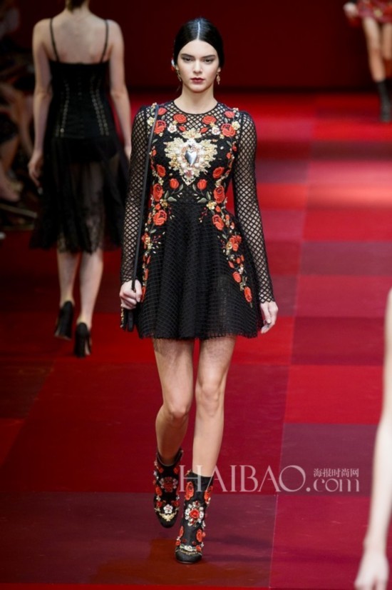 2015ʱװܣżΰ (Dolce&Gabbana) Ůװ