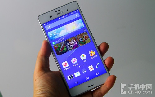 12800超高ISO\/IP68级防水 索尼Z3评测