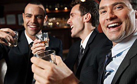 很惊人!男人饮酒有7大惊人好处