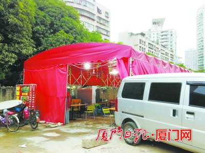 厦门:街边小吃店问题一箩筐 低端餐饮扎堆致恶