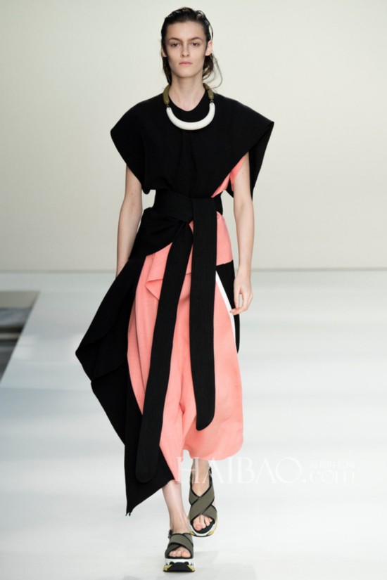 2015�K�L�����ɸ˩P�G���� (Marni) �k�˨q