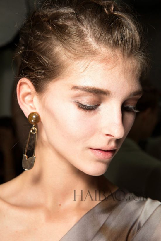 ���Ρ������� (Giorgio Armani) 2015��������ʱװ���㳡ױ��