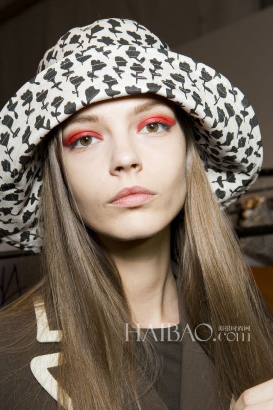 �������� (Max Mara) 2015�K�L�����ɸ˩P�q�����o
