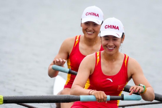 Miao Tian and Zhang Min won the gold medal with 7 minutes and 30.63 seconds.