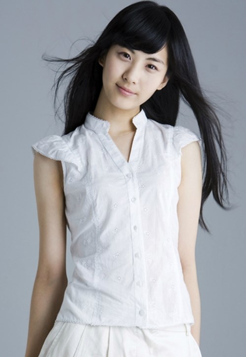 组图:<em>少女时代</em>徐贤成长记 <em>撒娇</em>清纯性感的模范