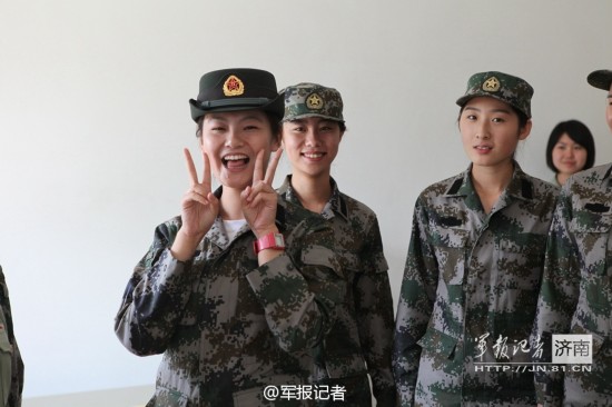 仪仗队女兵身高要求1米73以上(组图)