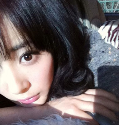 杨幂Angelababy非主流自拍 地摊品味让人亮瞎