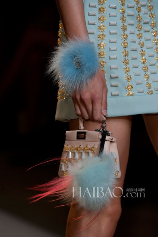2015��������ʱװ�ܣ��ҵ� (Fendi) 2015����Ůװ��