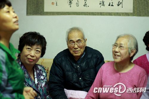 陕西省妇联主席慰问优秀妇女代表:组织永远记