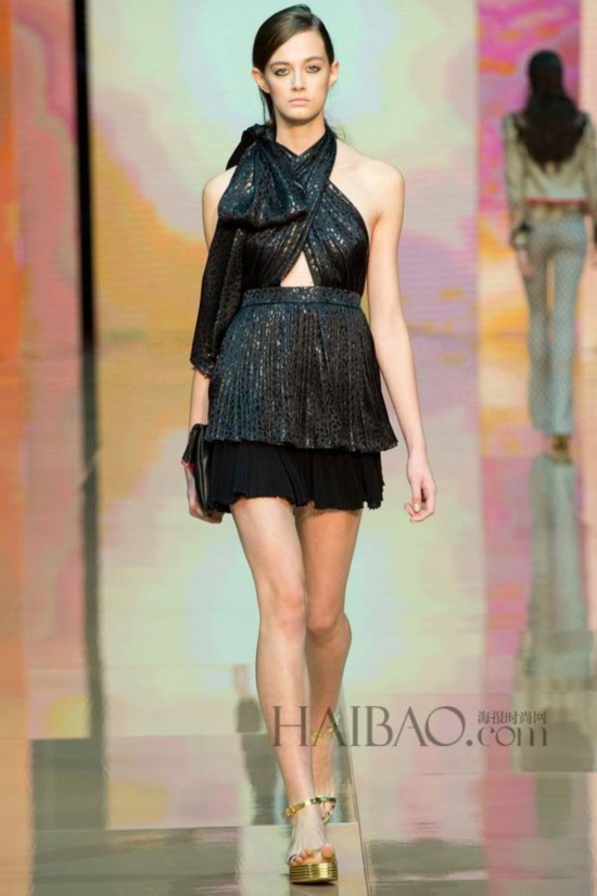 2015�K�L�����ɸ˩P�G�N�O�d�U�Q (Just Cavalli) �k�˨q