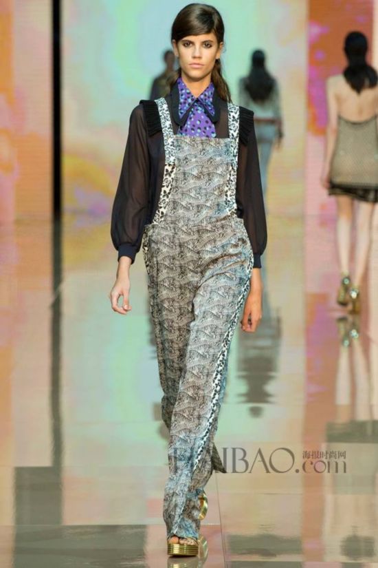 2015�K�L�����ɸ˩P�G�N�O�d�U�Q (Just Cavalli) �k�˨q