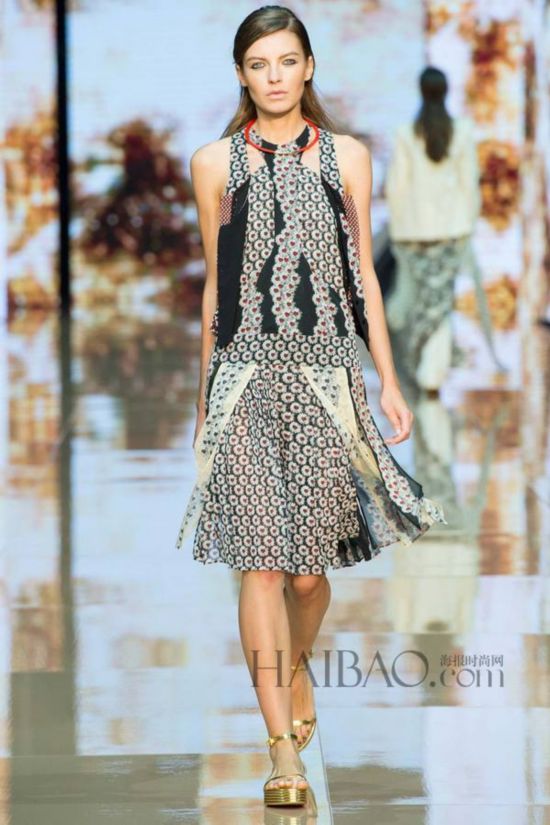 2015春夏米蘭時裝周:就是卡沃利 (Just Cavalli) 女裝秀