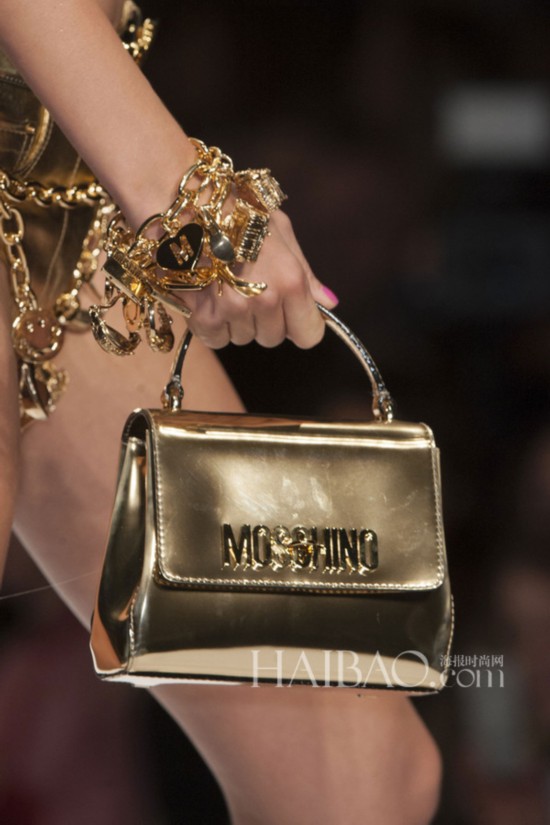 2015春夏米兰时装周:莫斯奇诺 (Moschino) 2015春夏女装秀场细节