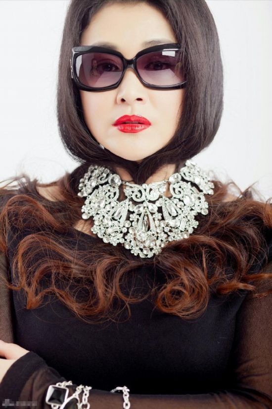 赵本山两任妻子:马丽娟美照曝光 葛淑珍成富婆