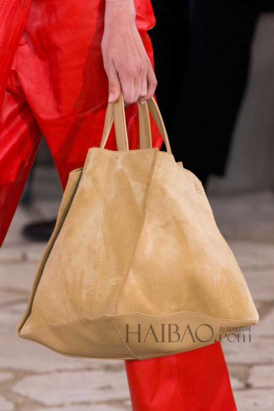 2015���İ���ʱװ�ܣ������� (Loewe) 2015����Ůװ�㳡ϸ��