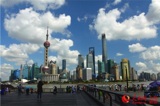 从零米到632米 四年跟踪拍摄上海中心 老阿姨