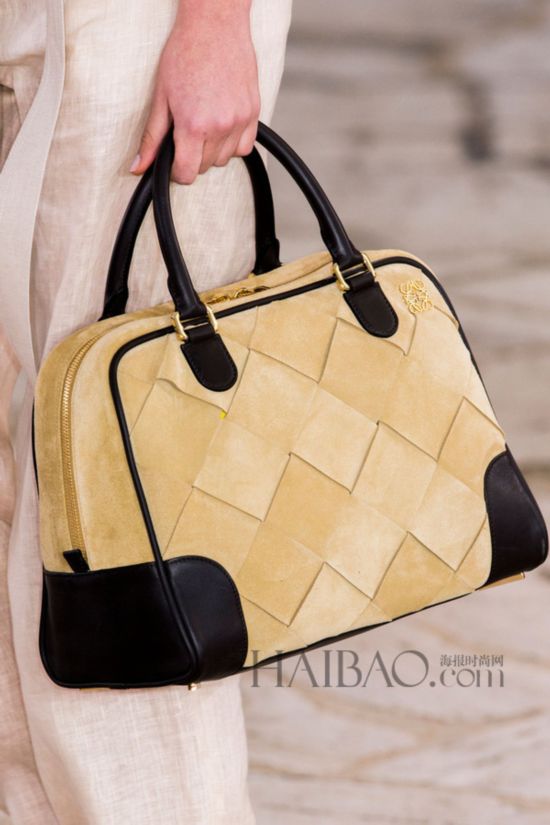 2015���İ���ʱװ�ܣ������� (Loewe) 2015����Ůװ�㳡ϸ��