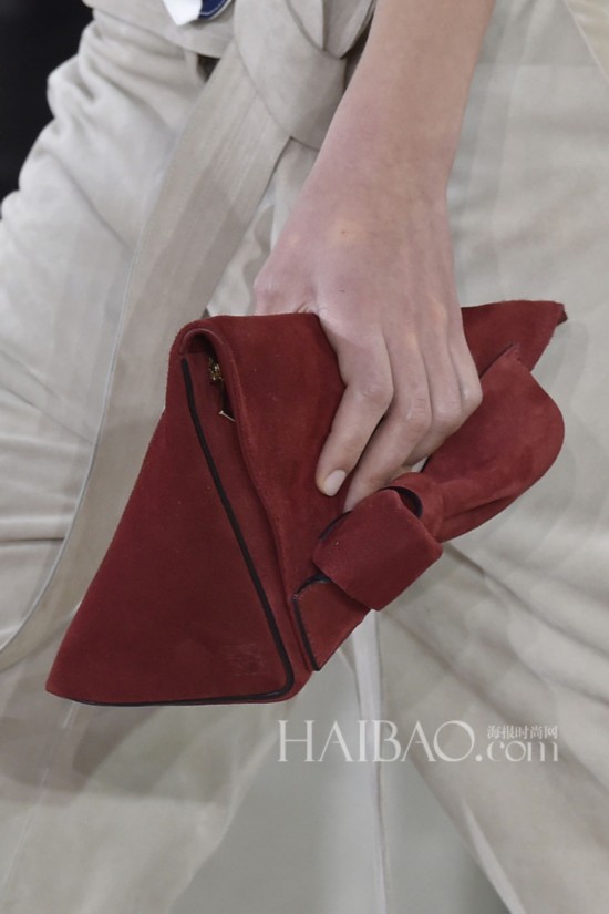 2015���İ���ʱװ�ܣ������� (Loewe) 2015����Ůװ�㳡ϸ��