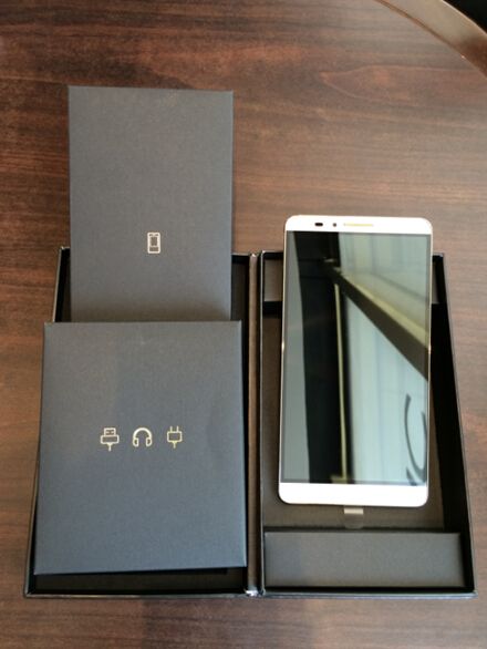 华为Ascend Mate7测评:6寸屏全金属外壳尽显