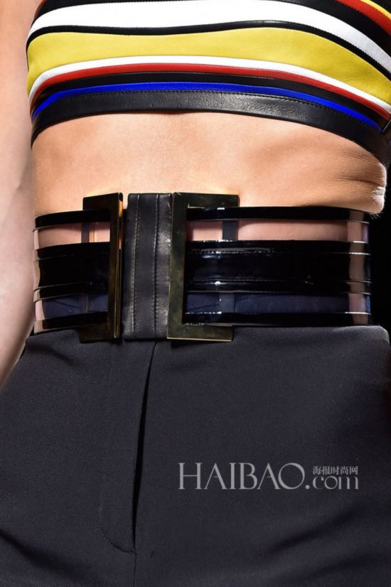 2015春夏巴黎时装周:巴尔曼 (Balmain) 2015春夏女装秀场细节