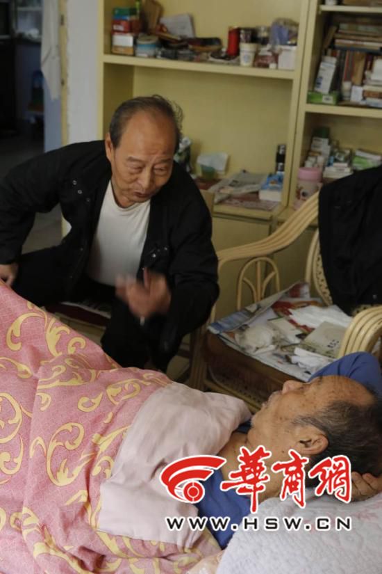 九旬岳父术后难起床 七旬女婿四处求医
