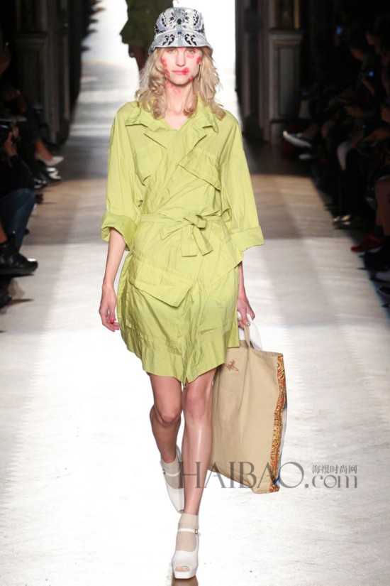 2015KLھɸ˩PGwP´Sw (Vivienne Westwood) k˨q